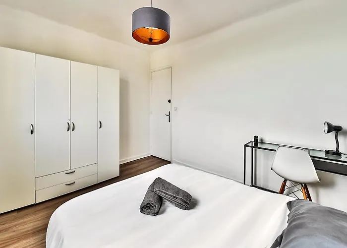 Appartement de charme, proche de toutes commonidités Appartamento *